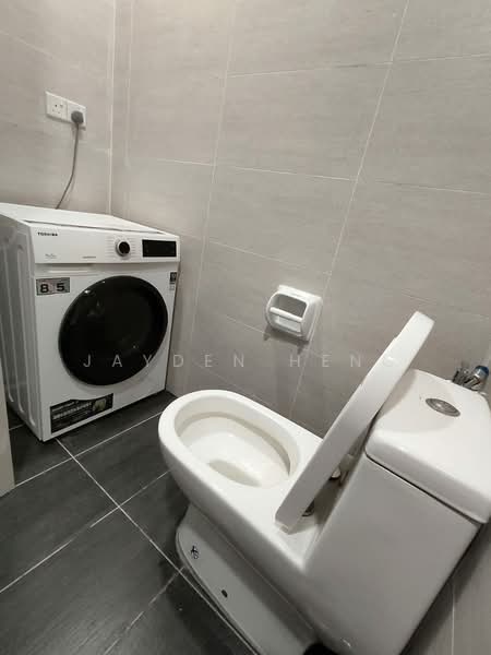 Condominium for Sale at Queensville - Jayden Heng - Bathroom - PropertyGuru.com.my