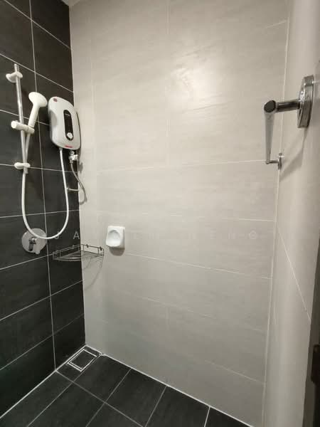 Condominium for Sale at Queensville - Jayden Heng - Bathroom - PropertyGuru.com.my