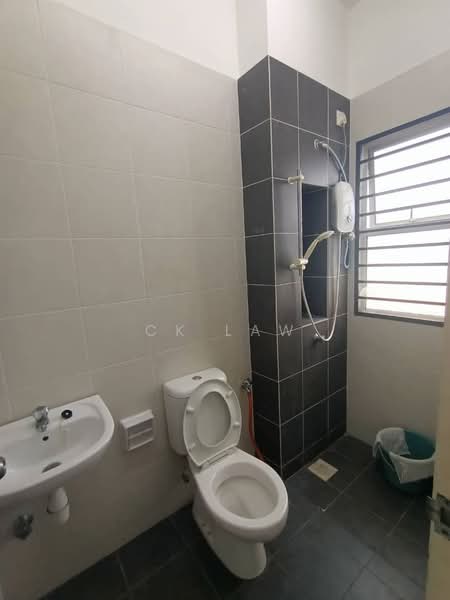 2-storey Terraced House for Rent in Setia Ecohill (Semenyih) - CK Law - Bathroom - PropertyGuru.com.my