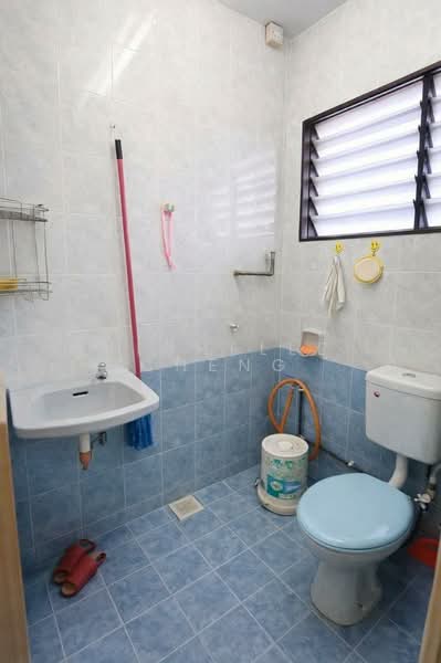 2-storey Terraced House for Sale in Taman Menglembu Timur (Menglembu) - Michelle Cheng - Bathroom - PropertyGuru.com.my