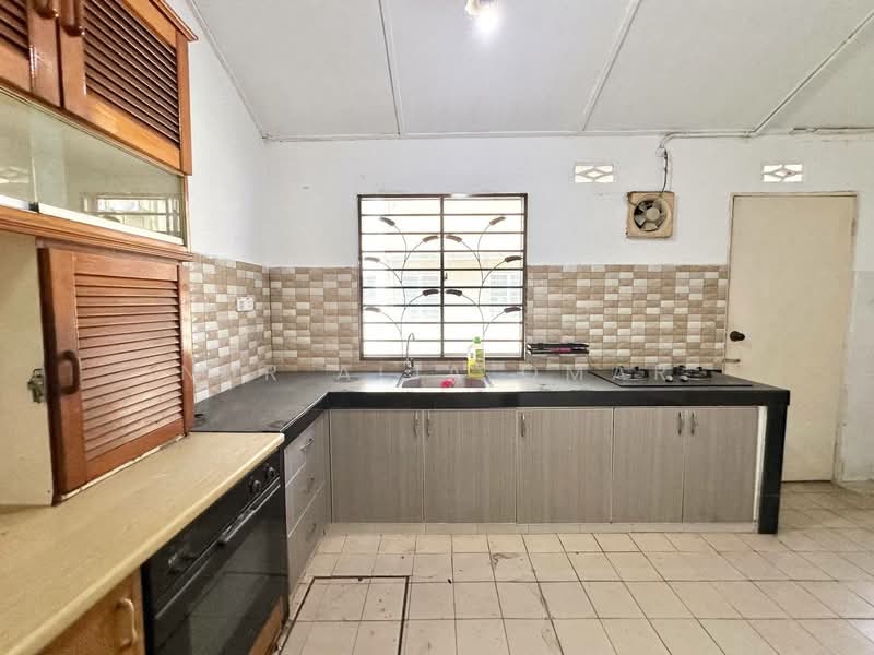 Rumah Teres 2 Tingkat untuk Dijual di Gombak (Kuala Lumpur) - Nur Alia Omar - Kitchen - PropertyGuru.com.my