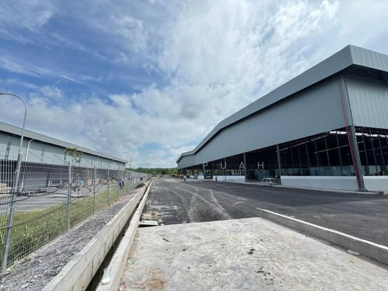 Detached Factory for Rent in Bandar Enstek (Negeri Sembilan) - Adam Puah - Exterior - PropertyGuru.com.my