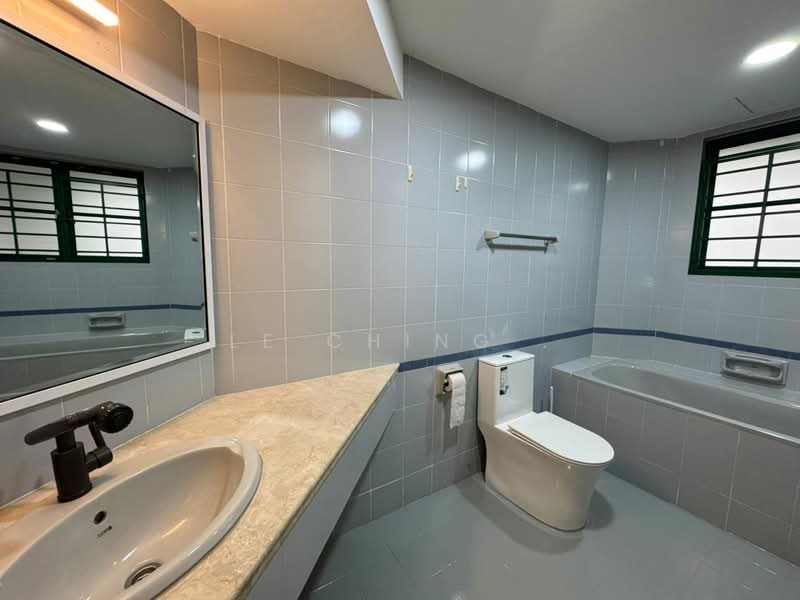 Condominium for Rent at The Straits View Condominium - Le Ching . - Bathroom - PropertyGuru.com.my