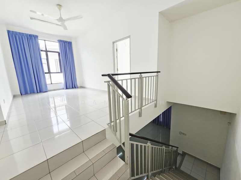 Cluster House for Sale in Setia Ecohill (Semenyih) - Adam Puah - Living Room - PropertyGuru.com.my