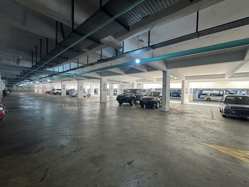 Shop for Sale in Bandar Baru Bangi (Selangor) - Mohd Faizal - Car Park - PropertyGuru.com.my