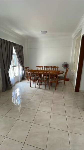 Kondominium untuk Disewa di Almaspuri - Kamaljit Kaur - Dining Room - PropertyGuru.com.my