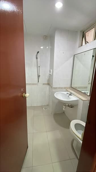 Kondominium untuk Disewa di Almaspuri - Kamaljit Kaur - Bathroom - PropertyGuru.com.my