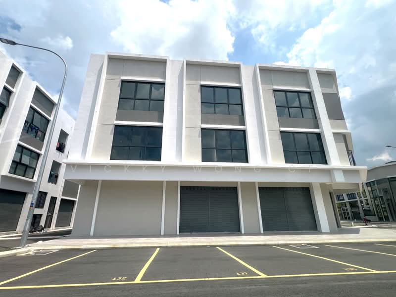 Shop for Sale in Bandar Rimbayu (Telok Panglima Garang) - Vickky Wong CF - Exterior - PropertyGuru.com.my