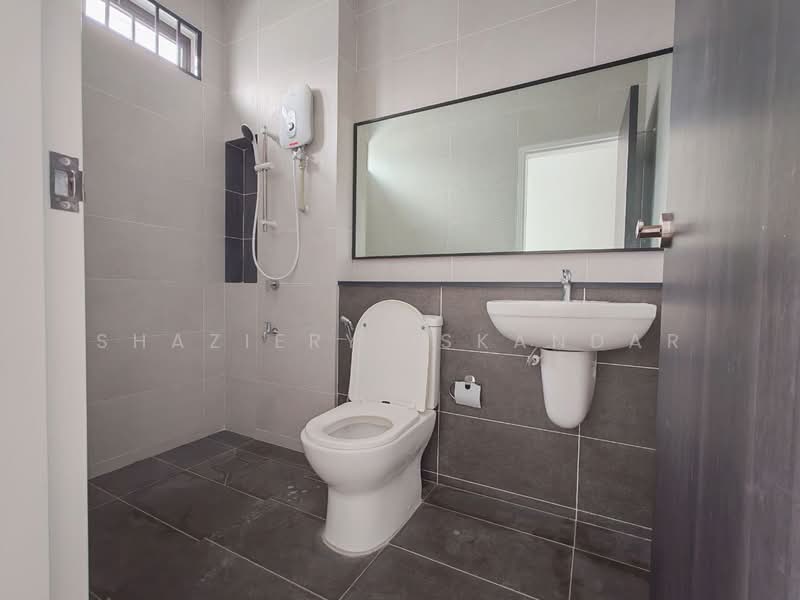 2-storey Terraced House for Sale in Elmina (Shah Alam) - Shaziery Iskandar - Bathroom - PropertyGuru.com.my