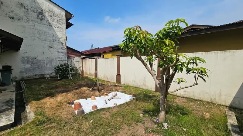 Semi-Detached House for Sale in Klebang (Melaka) - Alvin Chan Kai Boon - Garden - PropertyGuru.com.my