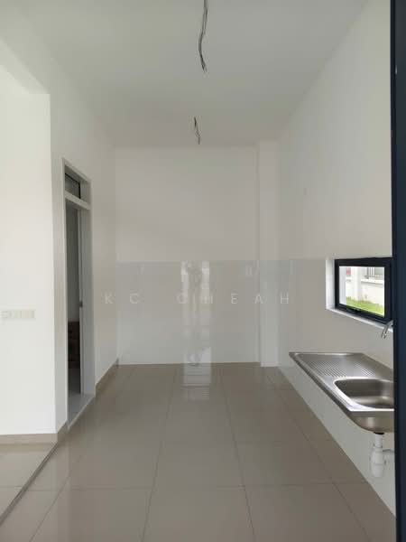 Rumah Teres 1 Tingkat untuk Disewa di Eco Grandeur (Puncak Alam) - KC Cheah - Kitchen - PropertyGuru.com.my