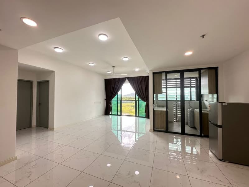 Service Residence for Sale at Suasana @ Utropolis - Amy Tan - Living Room - PropertyGuru.com.my
