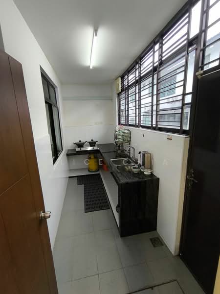 2-storey Terraced House for Rent in Johor Bahru (Johor) - Alice Chia - Kitchen - PropertyGuru.com.my