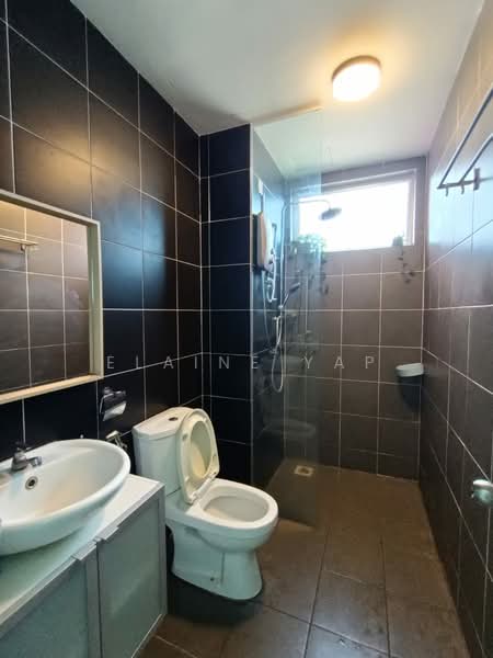 Servis Apartment untuk Dijual di The Zizz @ Damansara North - Elaine Yap - Bathroom - PropertyGuru.com.my