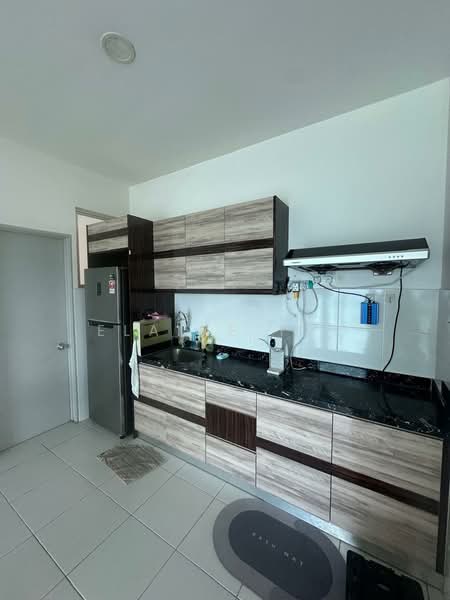 Servis Apartment untuk Dijual di The Zizz @ Damansara North - Elaine Yap - Kitchen - PropertyGuru.com.my