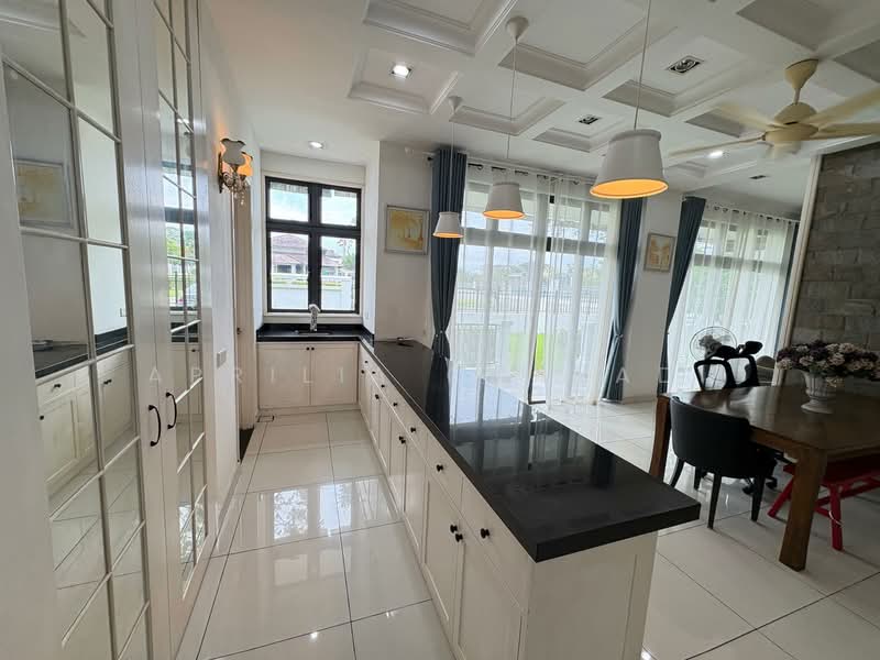 Cluster House for Rent in Iskandar Puteri (Nusajaya) (Johor) - APRILIA CHAYADI - Kitchen - PropertyGuru.com.my