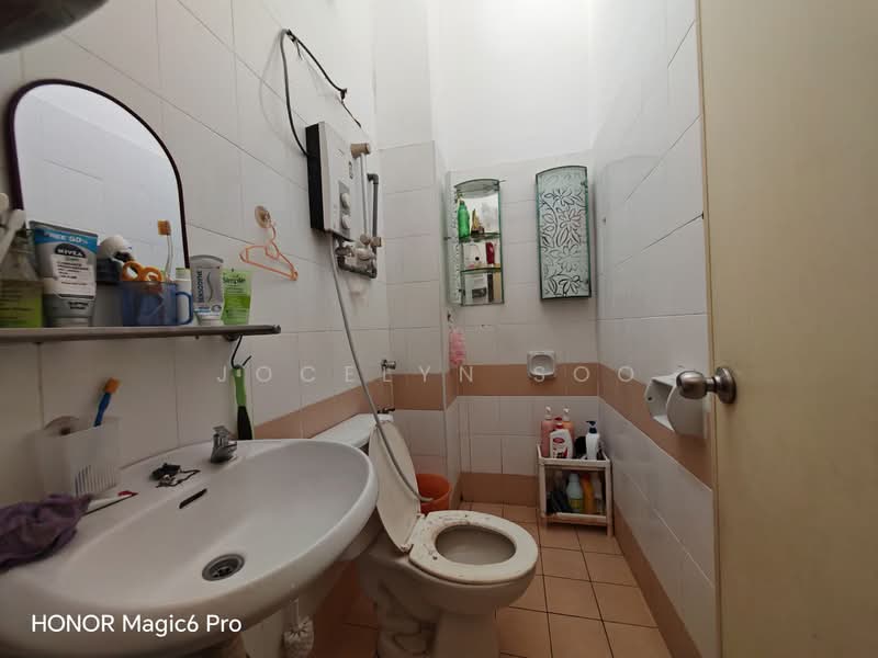 Rumah Teres 2 Tingkat untuk Dijual di Ampang Saujana (Ampang) - Jocelyn Soo - Bathroom - PropertyGuru.com.my