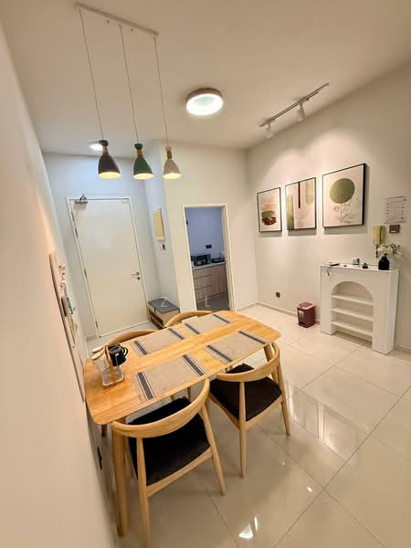 Kondominium untuk Disewa di SKS Pavillion Residences - LZ Lau - Dining Room - PropertyGuru.com.my