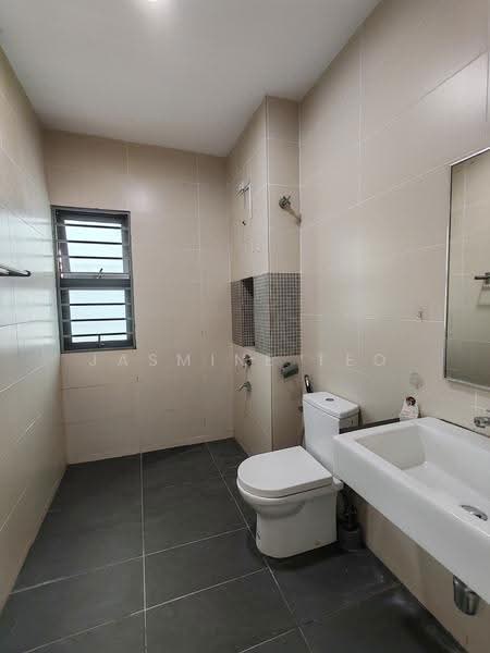 Rumah Teres 2-Tingkat untuk Disewa di Bandar Bukit Raja (Klang) - Jasmine Teo - Bathroom - PropertyGuru.com.my