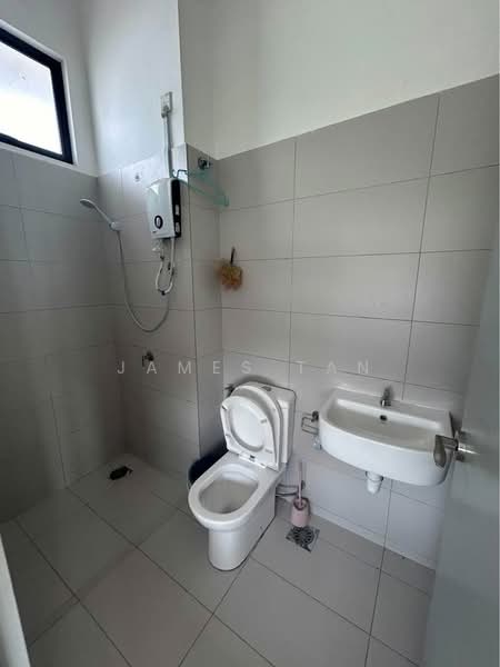 2-storey Terraced House for Sale in Austin Crest (Johor Bahru) - James Tan - Bathroom - PropertyGuru.com.my