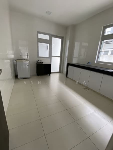 Cluster House for Rent in Taman Ekoflora (Johor Bahru) - Annly Liew - Kitchen - PropertyGuru.com.my