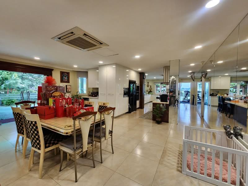 Rumah Banglo untuk Dijual di Shah Alam (Selangor) - Nur Alia Omar - Kitchen - PropertyGuru.com.my