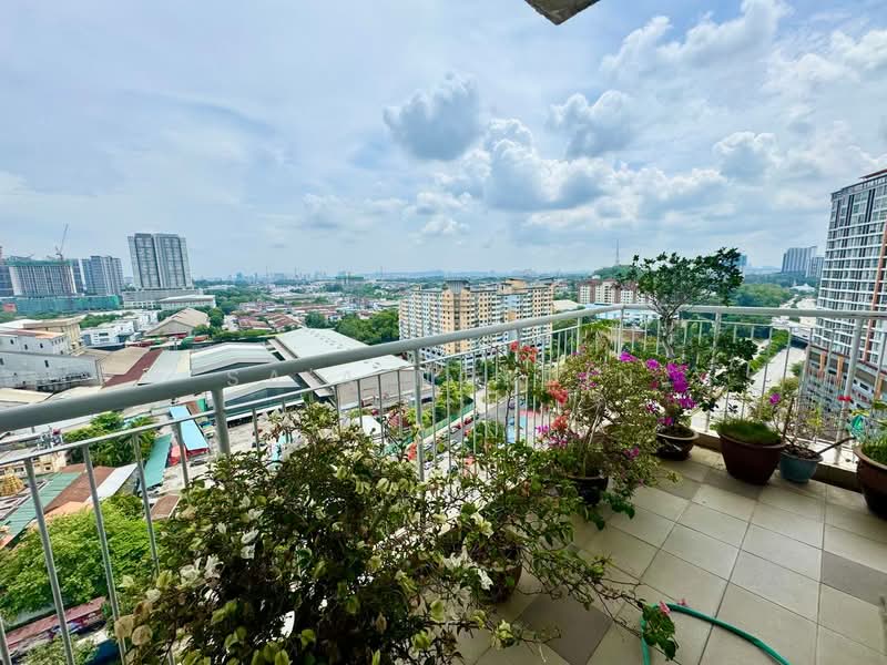 Kondominium untuk Dijual di Indah Alam (Subang Andaman) - Sa'a Nordin - Balcony - PropertyGuru.com.my