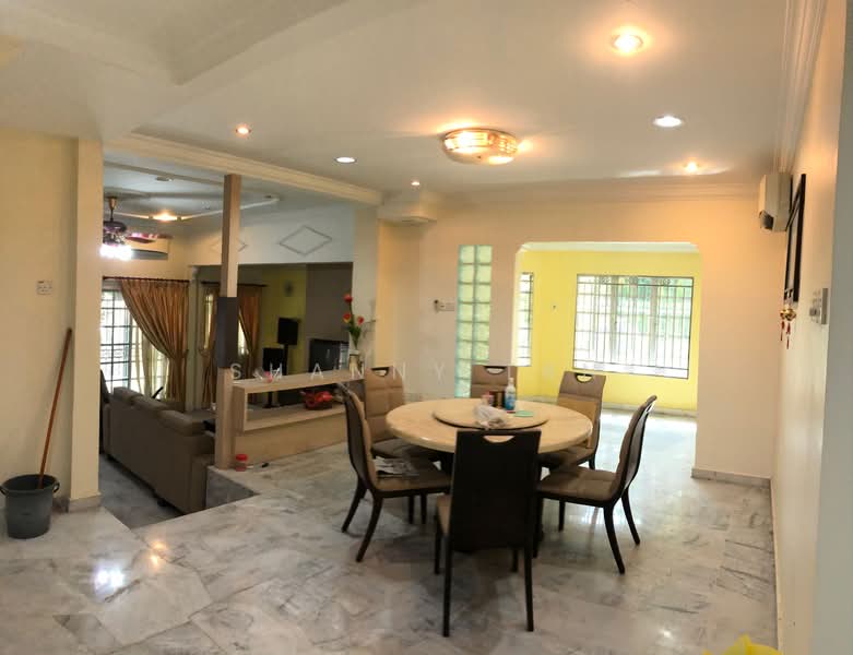 2-storey Terraced House for Sale in Bandar Sungai Long (Selangor) - Shanny Tan - Living Room - PropertyGuru.com.my
