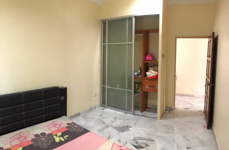 2-storey Terraced House for Sale in Bandar Sungai Long (Selangor) - Shanny Tan - Bedroom - PropertyGuru.com.my
