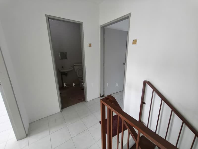 2-storey Terraced House for Sale in Taman Harmoni (Bentong) - Kent Lau - Bathroom - PropertyGuru.com.my