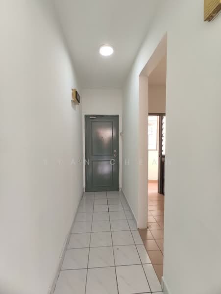 Pangsapuri untuk Disewa di SD Apartments II - Ryan Cheah - Entrance - PropertyGuru.com.my