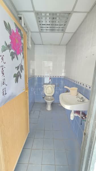 For Rent - SS13 corner Factory Extended