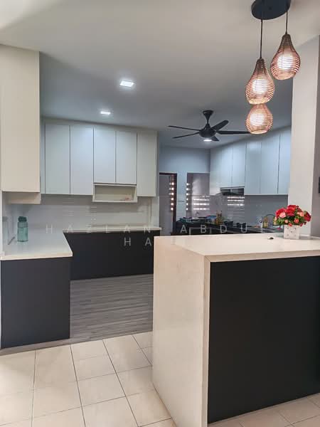 2-storey Terraced House for Sale in Denai Alam (Shah Alam) - Hazlan Abdul Hadi - Kitchen - PropertyGuru.com.my