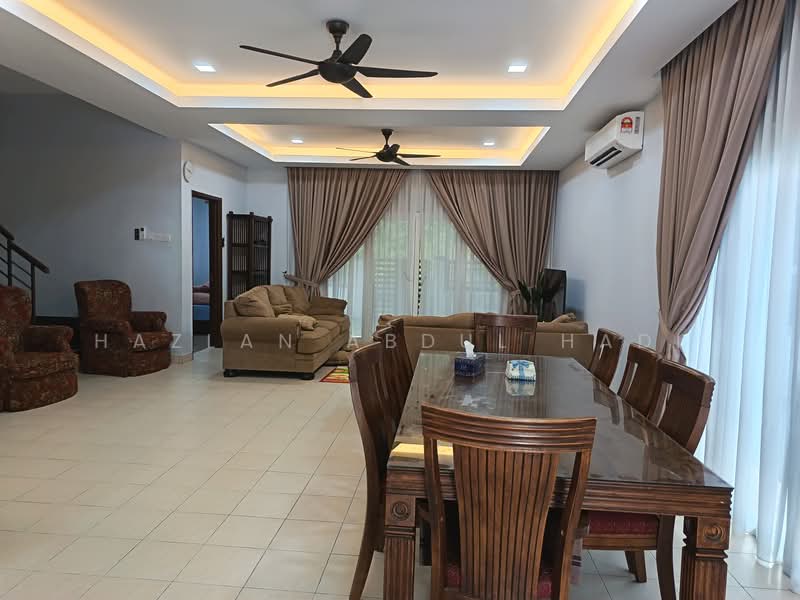 2-storey Terraced House for Sale in Denai Alam (Shah Alam) - Hazlan Abdul Hadi - Living Room - PropertyGuru.com.my