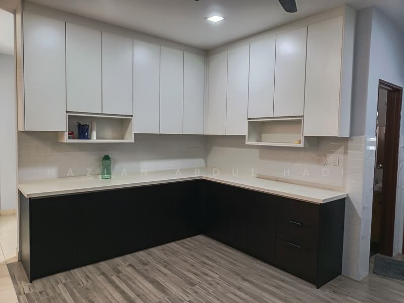 2-storey Terraced House for Sale in Denai Alam (Shah Alam) - Hazlan Abdul Hadi - Kitchen - PropertyGuru.com.my