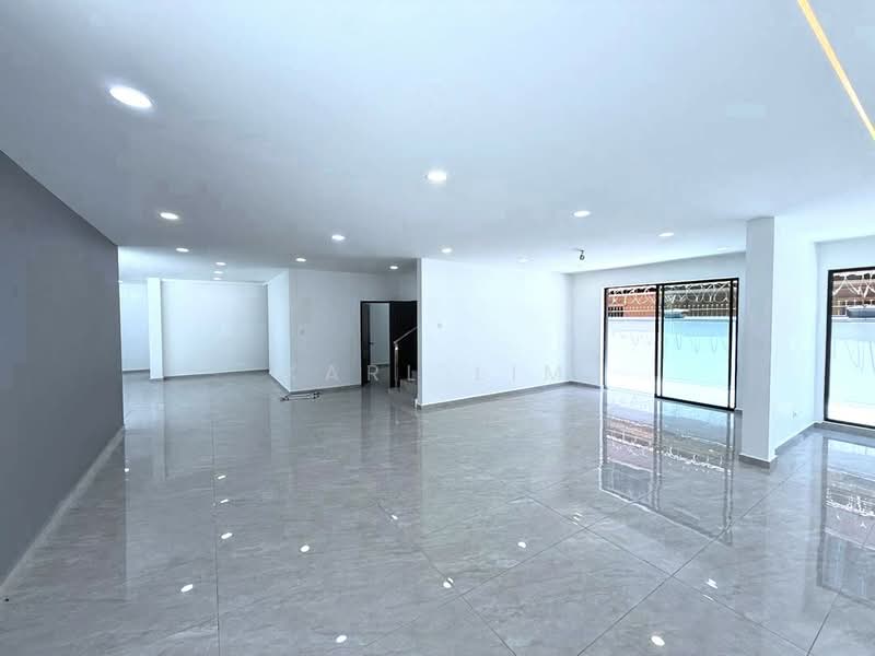 Bungalow for Sale in Taman Kebun Teh (Johor Bahru) - Karl Lim - Living Room - PropertyGuru.com.my