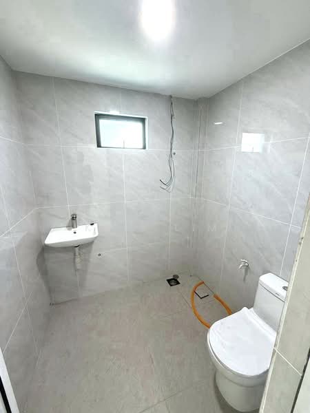 Bungalow for Sale in Taman Kebun Teh (Johor Bahru) - Karl Lim - Bathroom - PropertyGuru.com.my