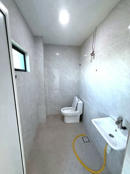 Bungalow for Sale in Taman Kebun Teh (Johor Bahru) - Karl Lim - Bathroom - PropertyGuru.com.my