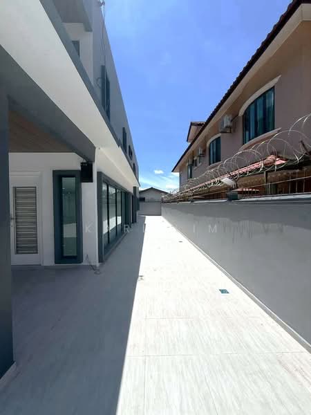 Bungalow for Sale in Taman Kebun Teh (Johor Bahru) - Karl Lim - Exterior - PropertyGuru.com.my