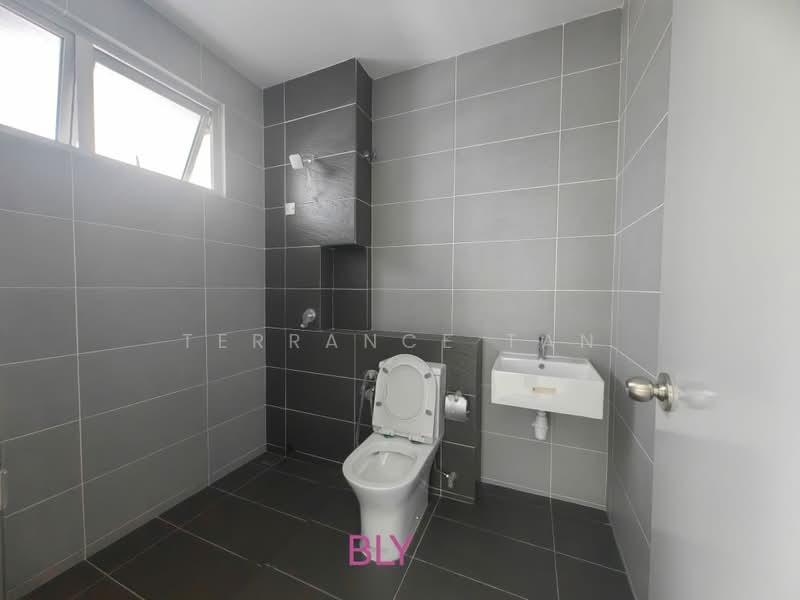 2-storey Terraced House for Rent in Klang (Selangor) - Terrance Tan - Bathroom - PropertyGuru.com.my
