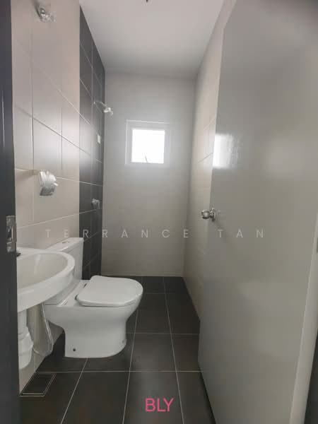 2-storey Terraced House for Rent in Klang (Selangor) - Terrance Tan - Bathroom - PropertyGuru.com.my