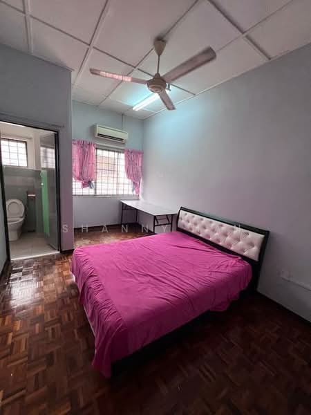 Terraced House for Sale in Bandar Sungai Long (Selangor) - Shanny Tan - Bedroom - PropertyGuru.com.my