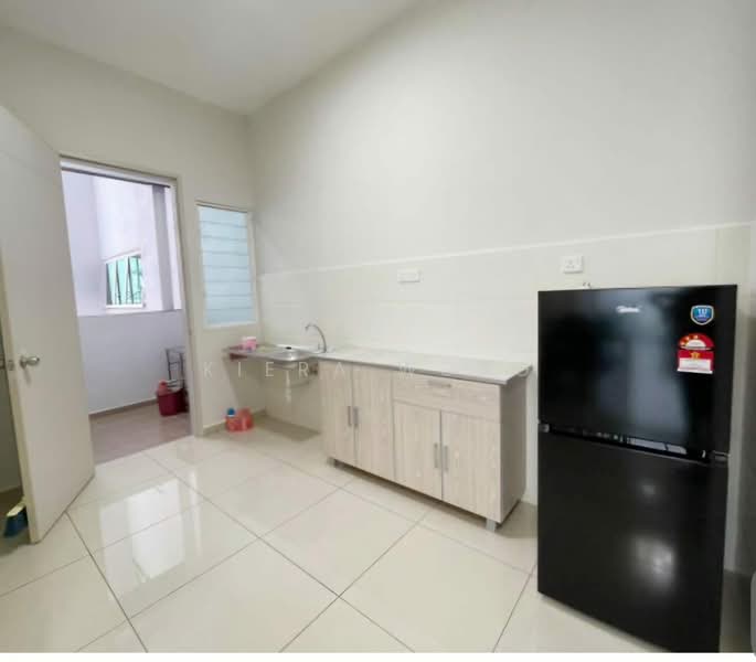Servis Apartment untuk Dijual di Parkland Residence - Kiera Wong - Kitchen - PropertyGuru.com.my