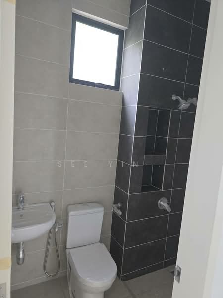 Rumah Berkembar untuk Dijual di Setia Eco Gardens (Gelang Patah) - See Yin . - Bathroom - PropertyGuru.com.my