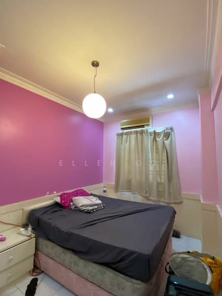 Kondominium untuk Disewa di Gold Coast Resort Condominium - Ellen Go - Bedroom - PropertyGuru.com.my