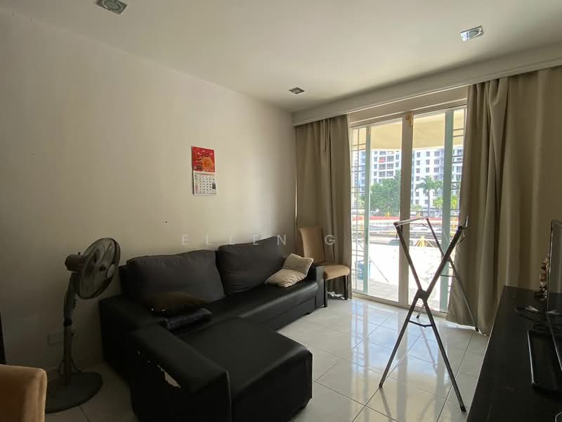 Kondominium untuk Disewa di Gold Coast Resort Condominium - Ellen Go - Living Room - PropertyGuru.com.my
