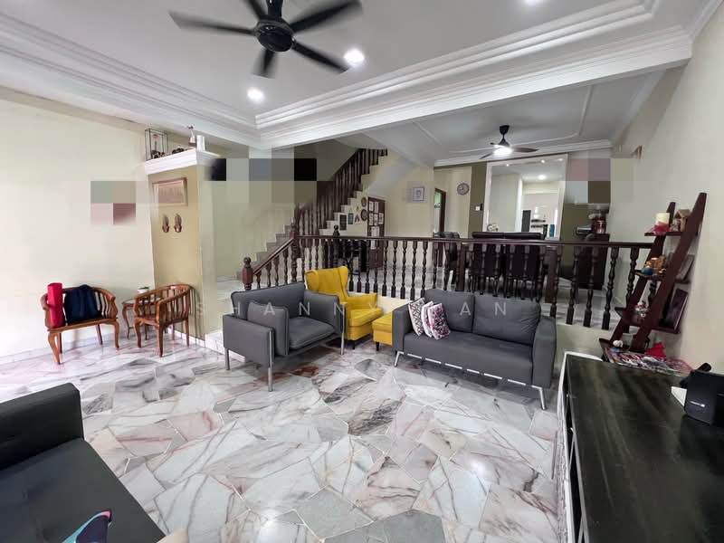 Rumah Teres untuk Dijual di Bandar Sungai Long (Selangor) - Shanny Tan - Living Room - PropertyGuru.com.my