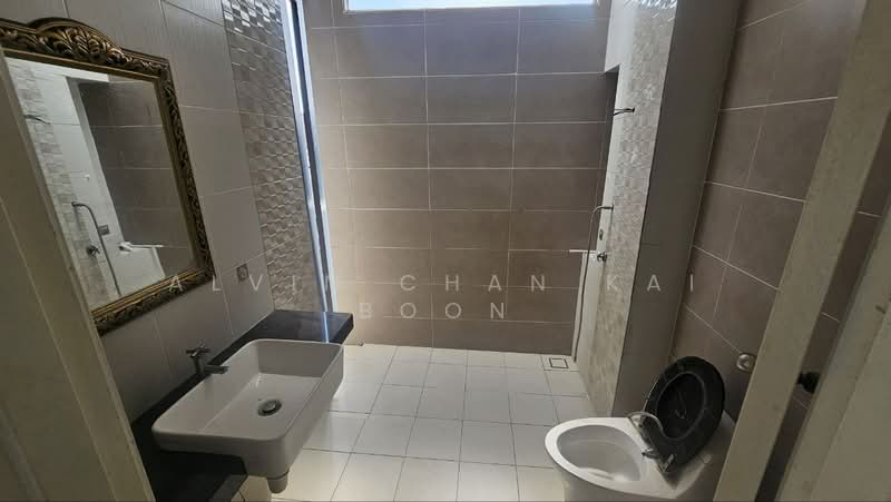 2-storey Terraced House for Sale in Bemban (Melaka) - Alvin Chan Kai Boon - Bathroom - PropertyGuru.com.my
