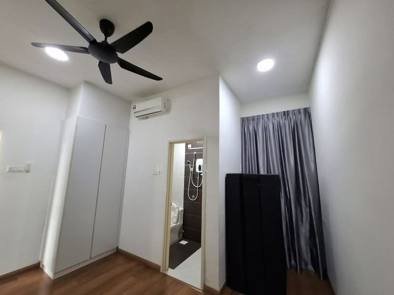 Apartment for Sale at Nusa Heights (Nusa Puncak) - Lui Lui - Bedroom - PropertyGuru.com.my