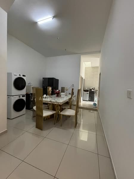 Cluster House for Sale in Taman Desa Tebrau (Tebrau) - Jayden Ng - Dining Room - PropertyGuru.com.my